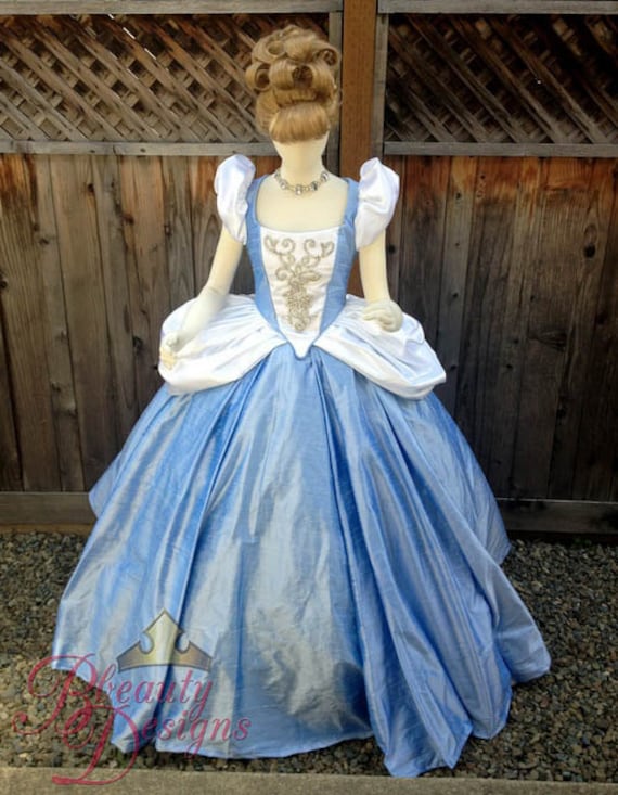 Vestido estilo cheap cinderela