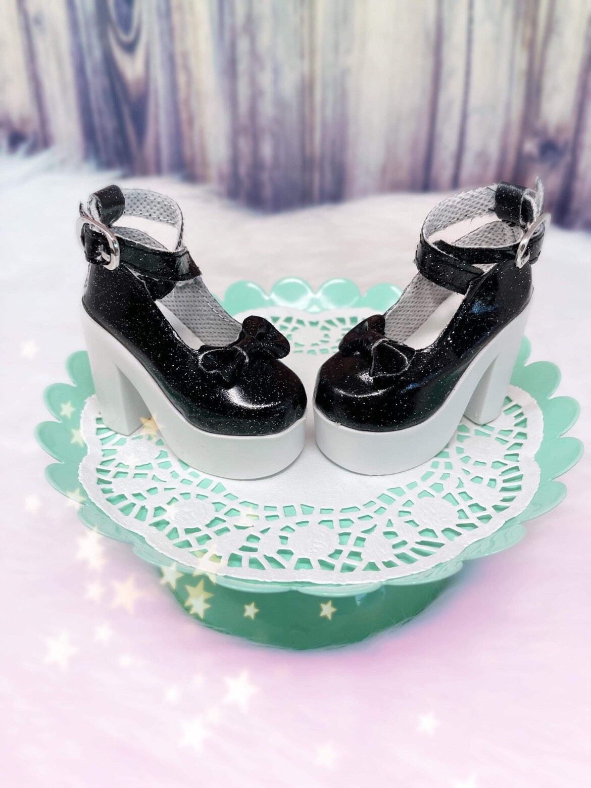 Glitter Bow Platforms in Lilac Retro Shoes Heels for 13 BJD and Smart Dolls Glitter Bow Platforms in Lilac Retro Shoes Heels for 13 BJD and Smart Dolls