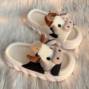 Cow Slippers Warm Slippers – Fluffy & Cute Indoor House Shoes | Cozy Gift for Women | Soft Winter Loungewear | Everyday Home Comfort