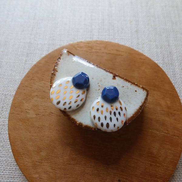 Gem and Speckled Circle Stud Earrings image 1