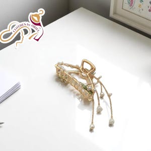 Pearl Flower Hair Claw Clip | Bell Orchid Tress Clamp | Decorative Locks Accessory for Women | Elegant Strands Holder | Summer Style Tool