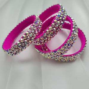 AB Crystal Rhinestone Lycra Bangle: Secure Performance Wristbands for Dance & Stage