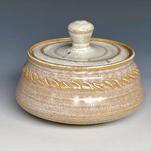 Stoneware Pottery Jar Ceramic Jar