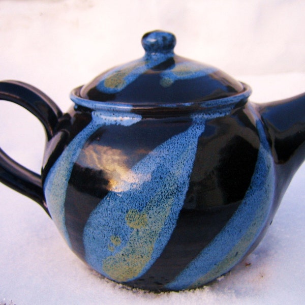 Teapot Black-Blue Pour Glaze