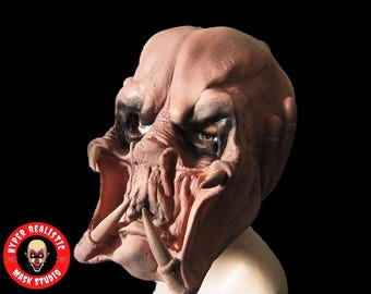 Máscara de látex de Depredador Alienígena: Efecto de terror de alta calidad para Halloween y eventos de ciencia ficción