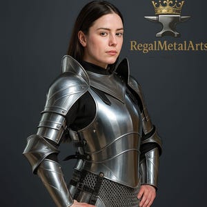 Medieval Knight Fantasy BraveLady Warrior Half Body Armor -Women&#39;s Armor Larp Lady Armor Suit - Chainmail,Pauldrons,gorget, Gift for women