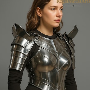 Medieval Knight Fantasy BraveLady Warrior Half Body Armor - Women&#39;s Armor Larp Lady Armor Suit - Pauldrons,gorget,corset Gift Armor