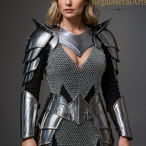 Medieval Knight Fantasy Brae Lady Warrior Half Body Armor -Women&#39;s Armor Larp Lady Armor Suit -Chainmail, Pauldrons,gorget Gift for women