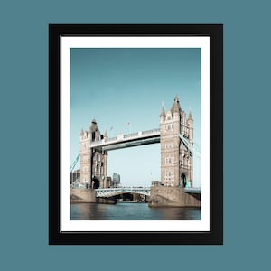 タワーブリッジ ロンドン プリント: イギリス建築写真