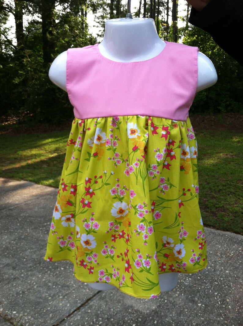 Girls Pretty Dress Pattern, Easy and includes video instructions 7 year old size image 3