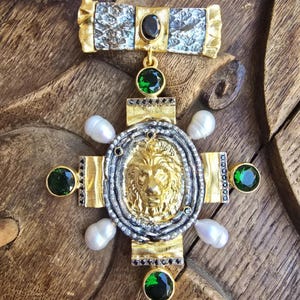 Designer Silver Brooch – Handmade Sterling Silver, Baroque Silver Brooch, with Lion Head, Pearls and Green Zircon  Jewelry,  Gift for Her