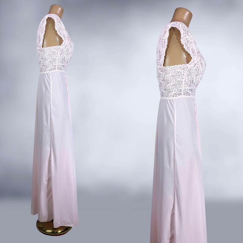 VINTAGE 80s Baby Pink Nylon Nightgown Stretch Lace Bodice by Eve