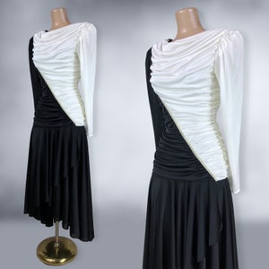 VINTAGE 80s Black and White Avant-Garde Party Dress by Abby Kent Sz 8 1980s Ruched Color Block Coffin Pleated Dress VFG image 4