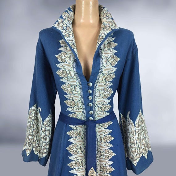 VINTAGE 30s Kashmiri Crewel Embroidered Wool Coat… - image 3