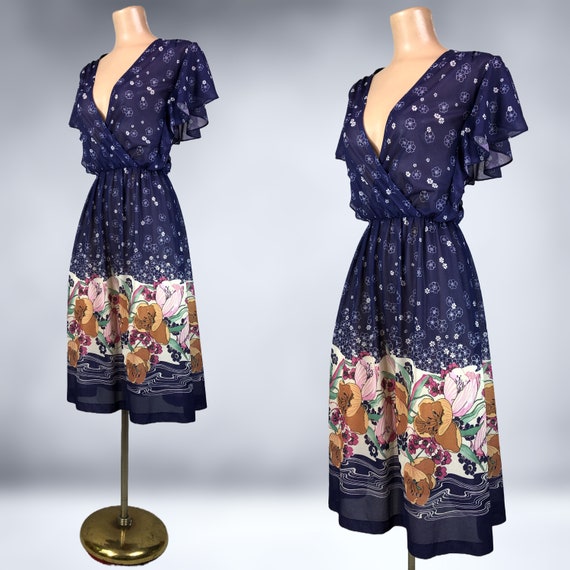 VINTAGE 70s Border Print Sheer Floral Dress with … - image 3