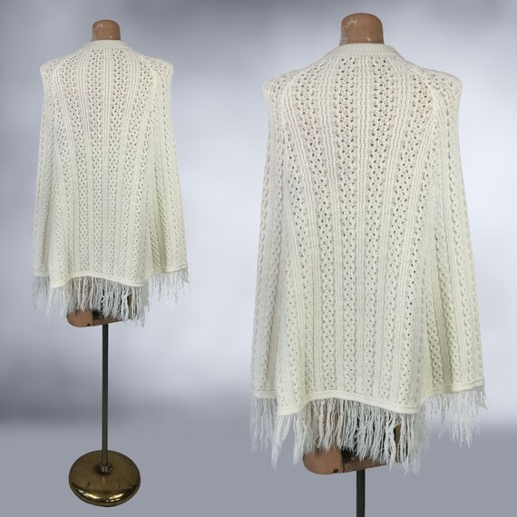 VINTAGE 60s 70s Knit Sweater Cape with Fringe OS … - image 7