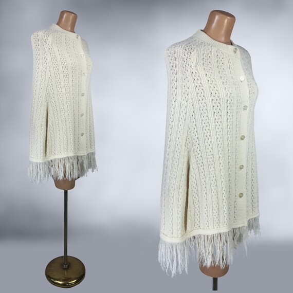 VINTAGE 60s 70s Knit Sweater Cape with Fringe OS … - image 3