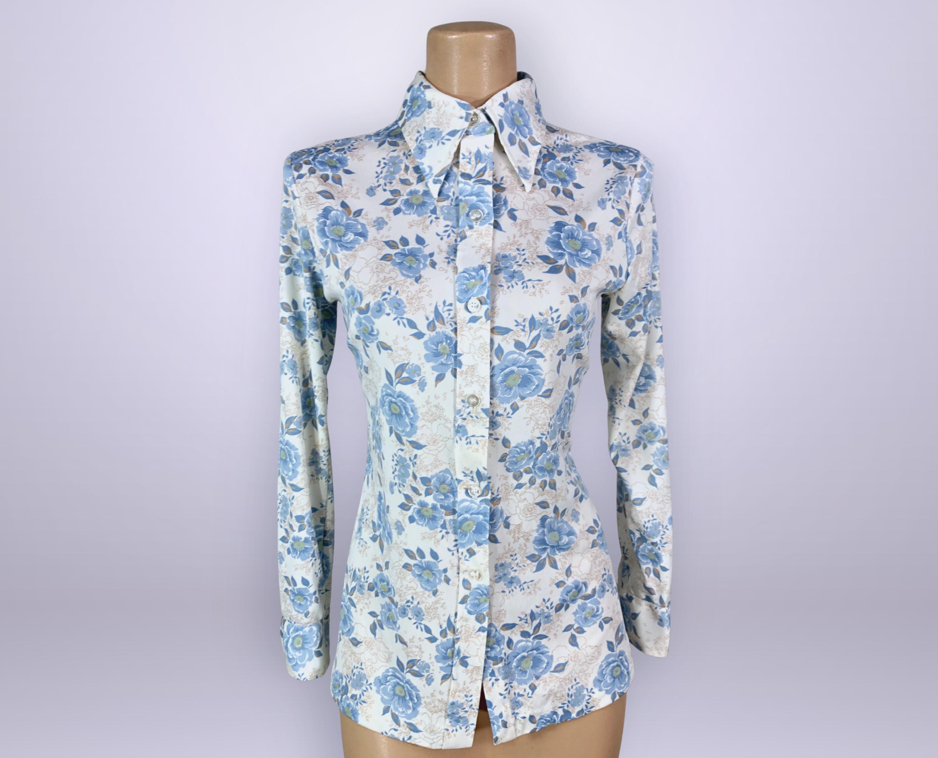 VINTAGE 70s 70s Blue Floral Butterfly Collar Blouse | 1970s Button