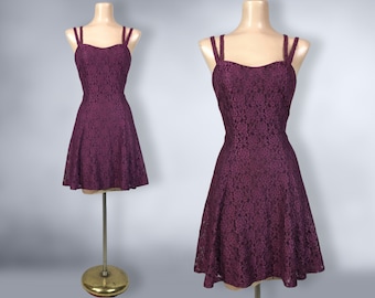 VINTAGE 80s Burgundy Lace Fit n Flare Baby Doll Mini Slip Dress with Sunburst Straps M/L | 1980s 1990s Sweetheart Party Prom Dress | VFG
