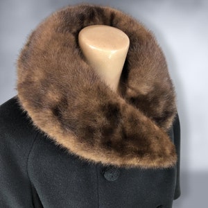 VINTAGE jaren '50 nertsbontkraag zwarte wollen jas jas van Bretagne Jaren '50 Double Breasted Pluizig Bont Korte Swingjas VFG afbeelding 8