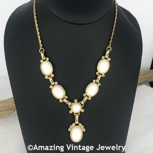 Sarah Coventry GAY ADVENTURE Necklace * 1953 Sarah Coventry Vintage Necklace Vintage Sarah Coventry Necklace Sarah Coventry White Necklace