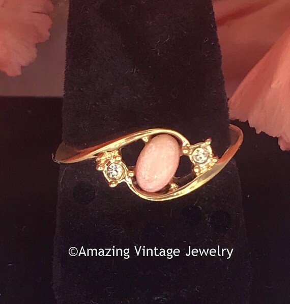 Sarah Coventry Pink Cabochon Ring * Vintage Sarah 