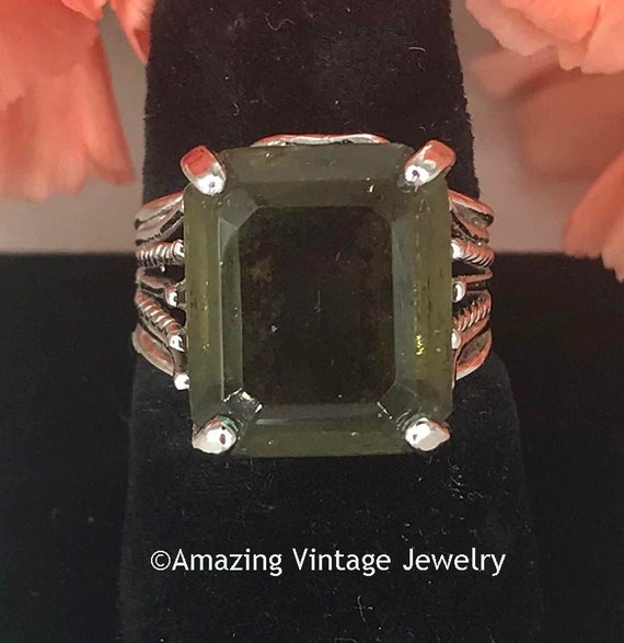 SARAH COVENTRY Hostess Ring " VICTORIA "  Vintage… - image 1