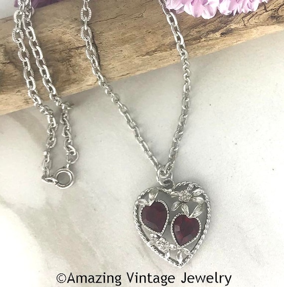 Sarah Coventry LOVE STORY Necklace * Vintage Neckl