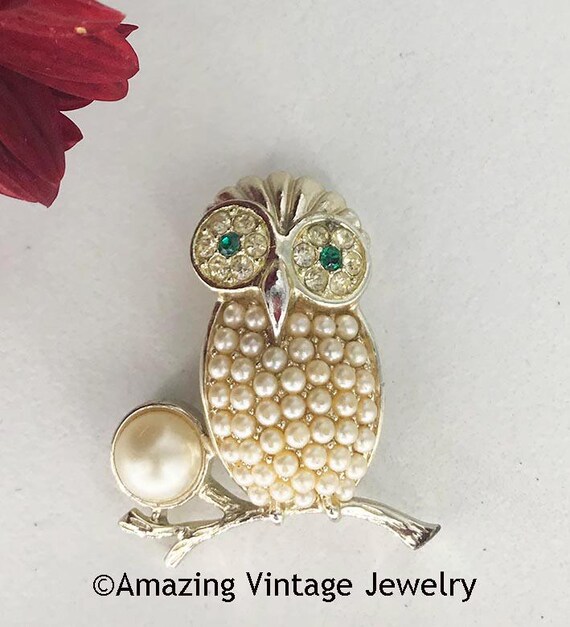 Sarah Coventry NIGHT OWL Pin from 1959 * Sarah Coventry Pearl Owl Pin * Vintage Sarah Coventry Pin * Sarah Coventry Owl Pin  Vintage Owl Pin View 2