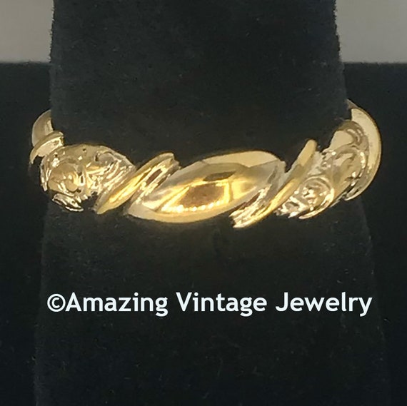 Sarah Coventry JULIE Ring * Vintage Ring from 197… - image 1