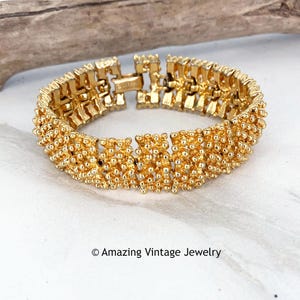 Sarah Coventry GOLDEN SUNSET Bracelet from 1973   Vintage Sarah Coventry Bracelet  Sarah Coventry Gold Bracelet   Vintage Gold Bracelet