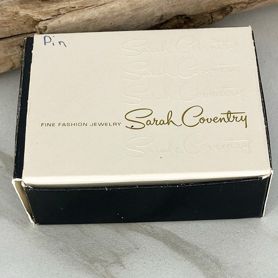 Sarah Coventry MASTERPIECE Pin in Original Box * … - image 3
