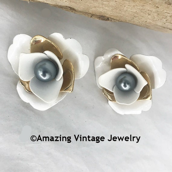 Sarah Coventry CAMILLIA Earrings from 1963 * Vint… - image 1