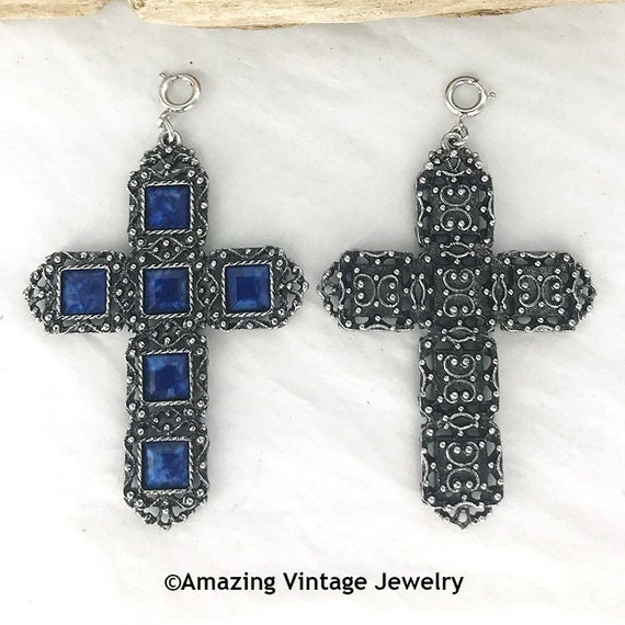 Sarah Coventry TUDOR Pendant from 1976 * Vintage Sarah Cov Silver & Blue Reversible Cross