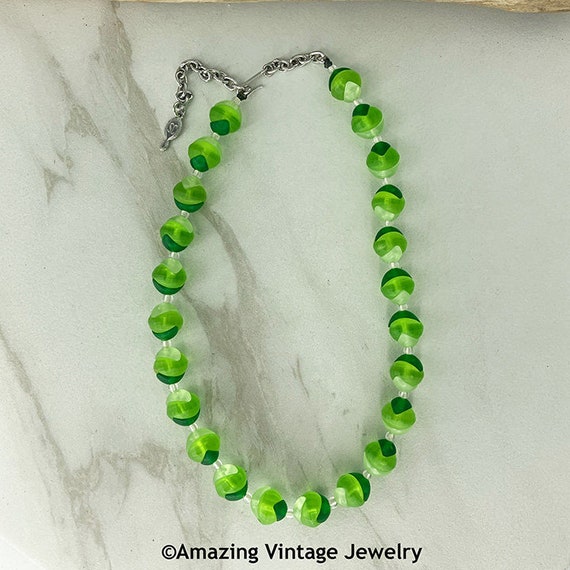 Sarah Coventry FROSTED MINT Necklace from 1980 * S
