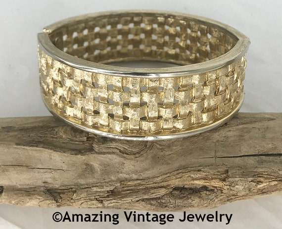 Sarah Coventry WOVEN CLASSIC Bracelet from 1964 *… - image 1