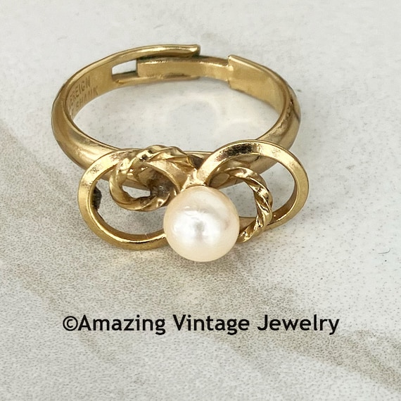 SOVEREIGN Pearl Ring * 14k Gold Filled Pearl Ring * Vintage Pearl Ring * Vintage Sovereign Ring