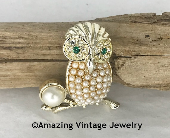 Sarah Coventry NIGHT OWL Pin from 1959 * Sarah Coventry Pearl Owl Pin * Vintage Sarah Coventry Pin * Sarah Coventry Owl Pin  Vintage Owl Pin