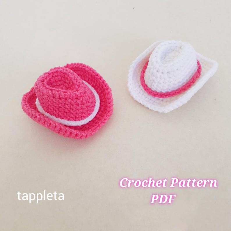 cowgirl hat crochet pattern, pink cowboy hat, small cowgirl hat pink for 11.5" doll, western style hat crochet pattern pdf, no sew pattern for beginners, barbie hat crochet, Taylor Swift cowboy like me, swiftie keychain, cowgirl bag charm, girly accessories handmade, crochet charm gift idea DIY,  cowboy car hanger, cowboy party favor, cowboy wedding favors, cowgirl room decor, cowboy garland, rodeo accessory, teacher appreciation gift, gift for friends, tappleta crochet pattern