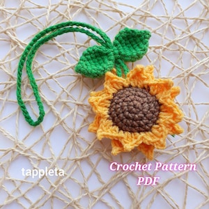Sunflower charm crochet pattern, Crochet sunflower rear view mirror car charm, Crochet flower car decoration pattern, summer charm accessory