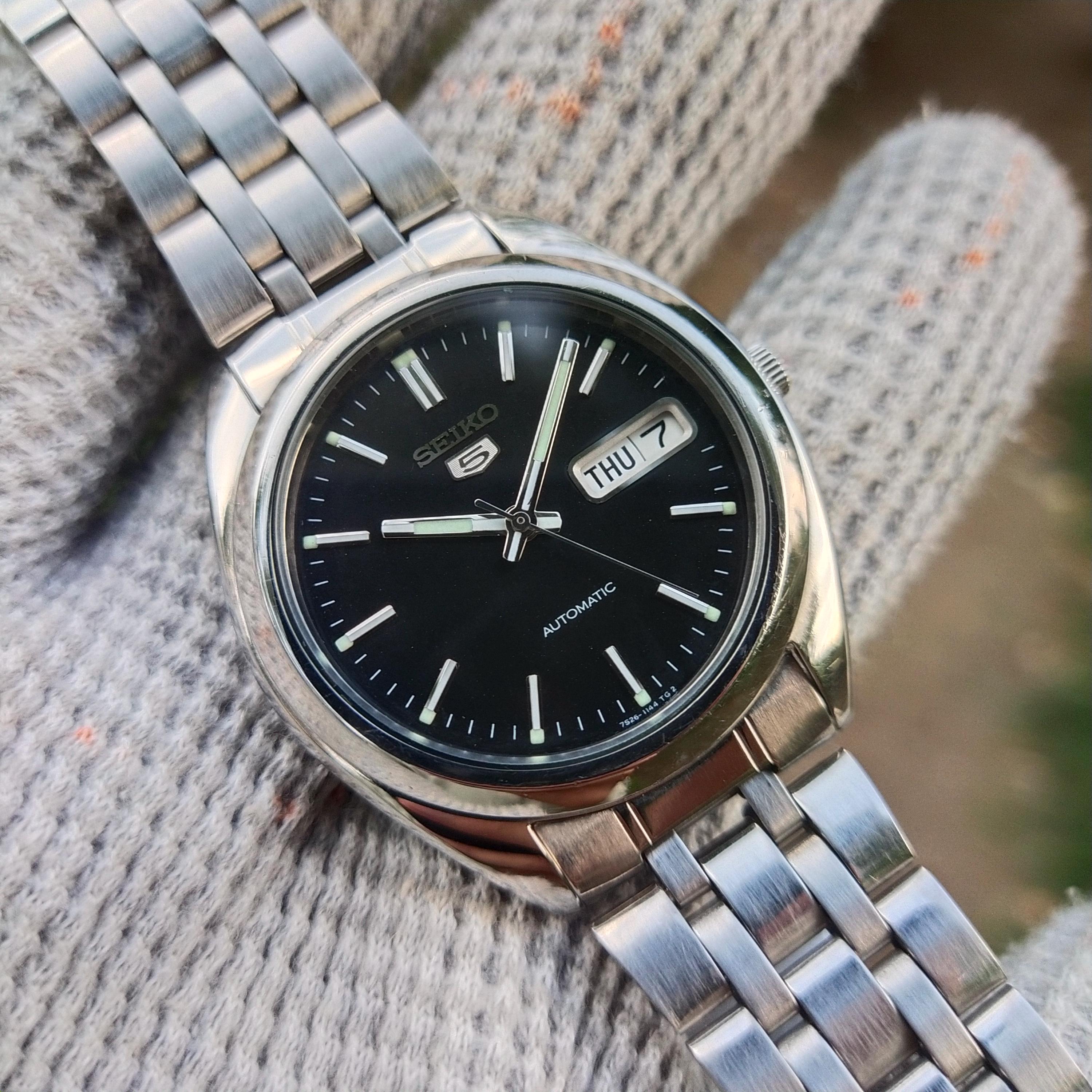 Vintage Style Seiko 5 Black Dial 7S26-0440 Automatic 21 Jewels for