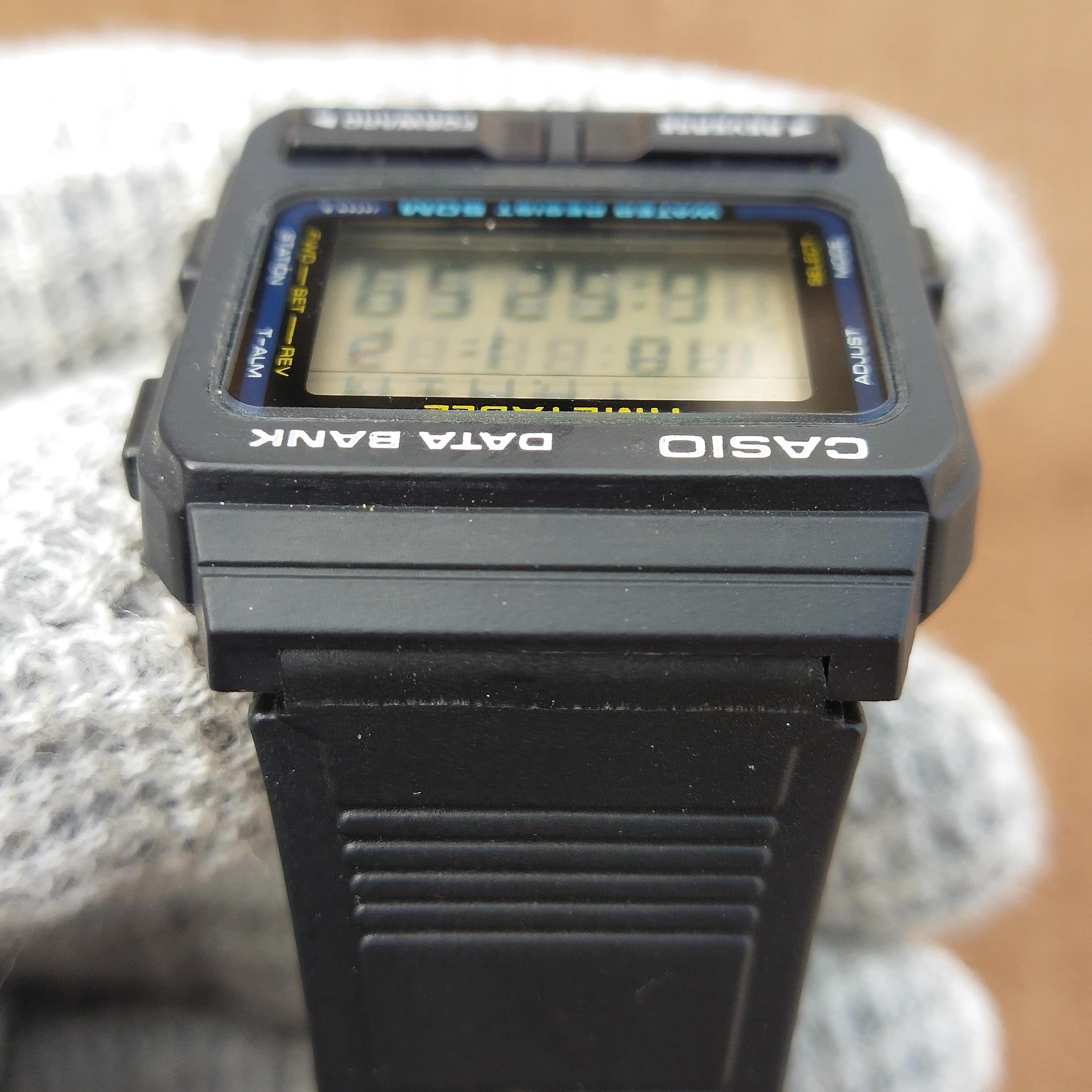 Reloj Casio DBT-70W Timetable Vintage negro, raro, japonés, para 