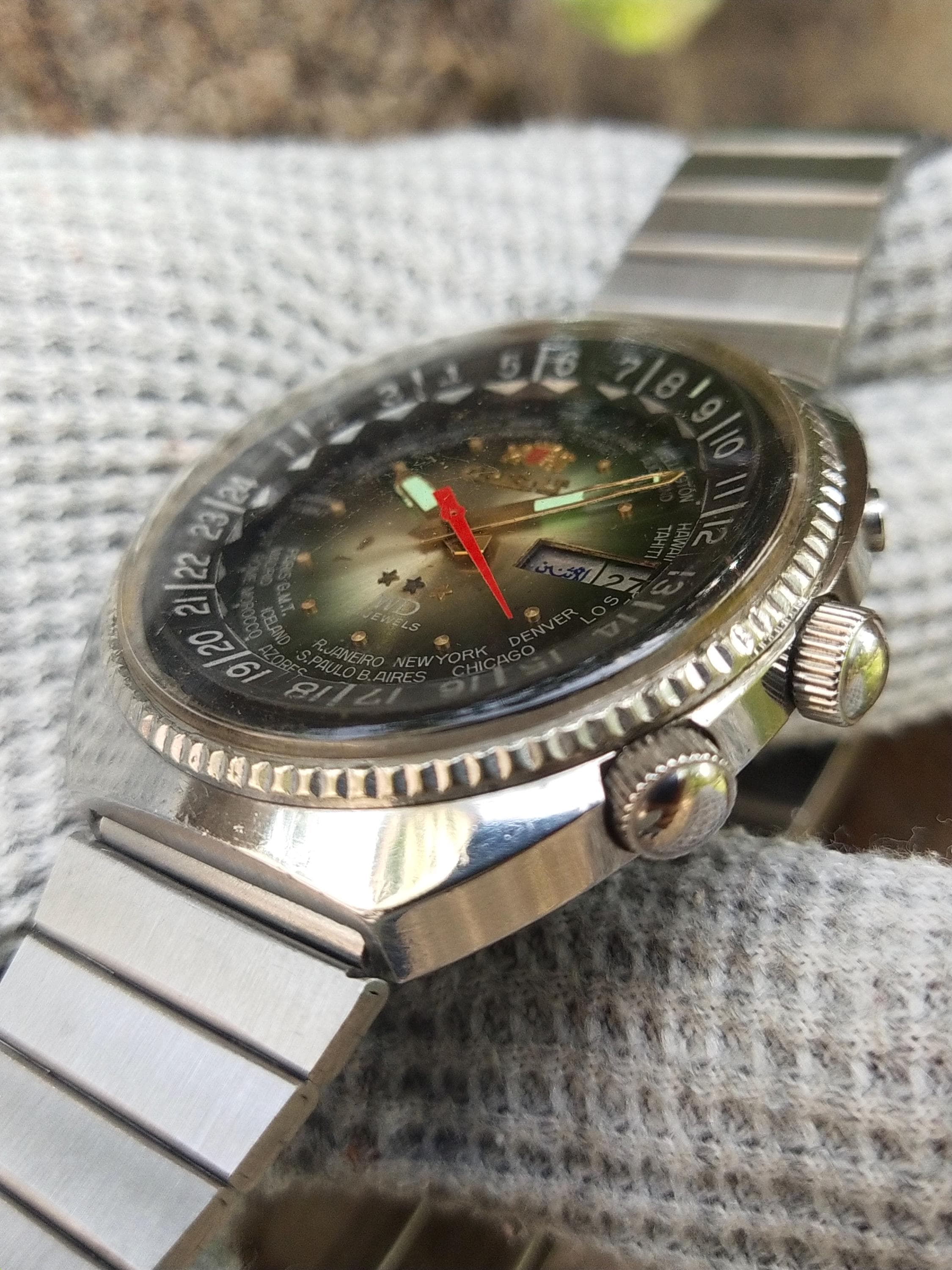 Vintage Orient WD Y469622-7A World Time Diver Automatic Men's