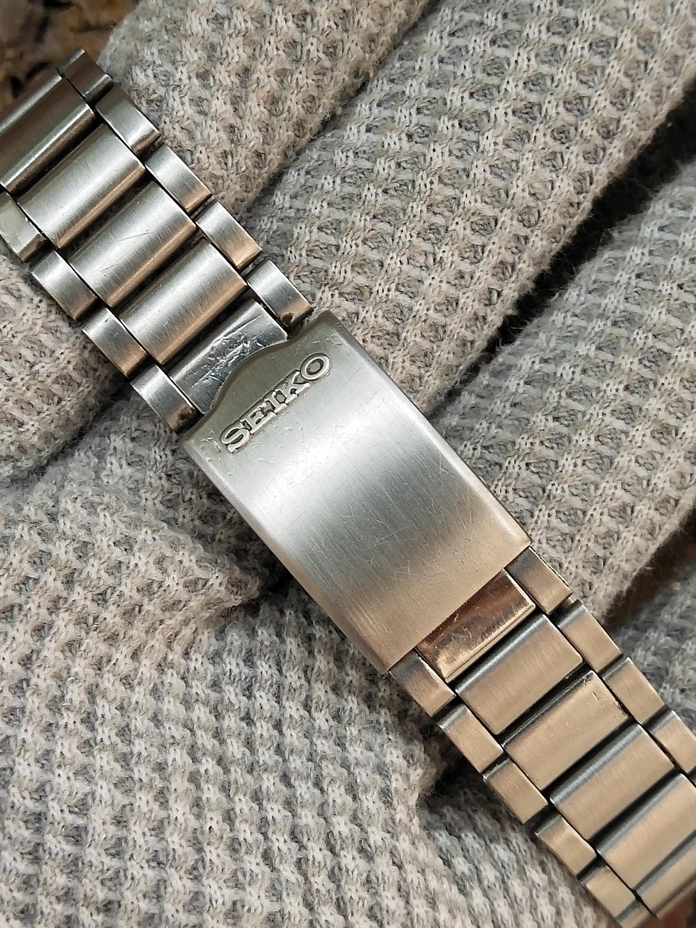 Vintage Seiko 5 7S26-0580 Automatic 21 Jewels Watch Japan for