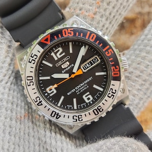 Vintage Seiko 5 Sports 7S36-02E0 Automatic 23 Jewels For Men&#39;s