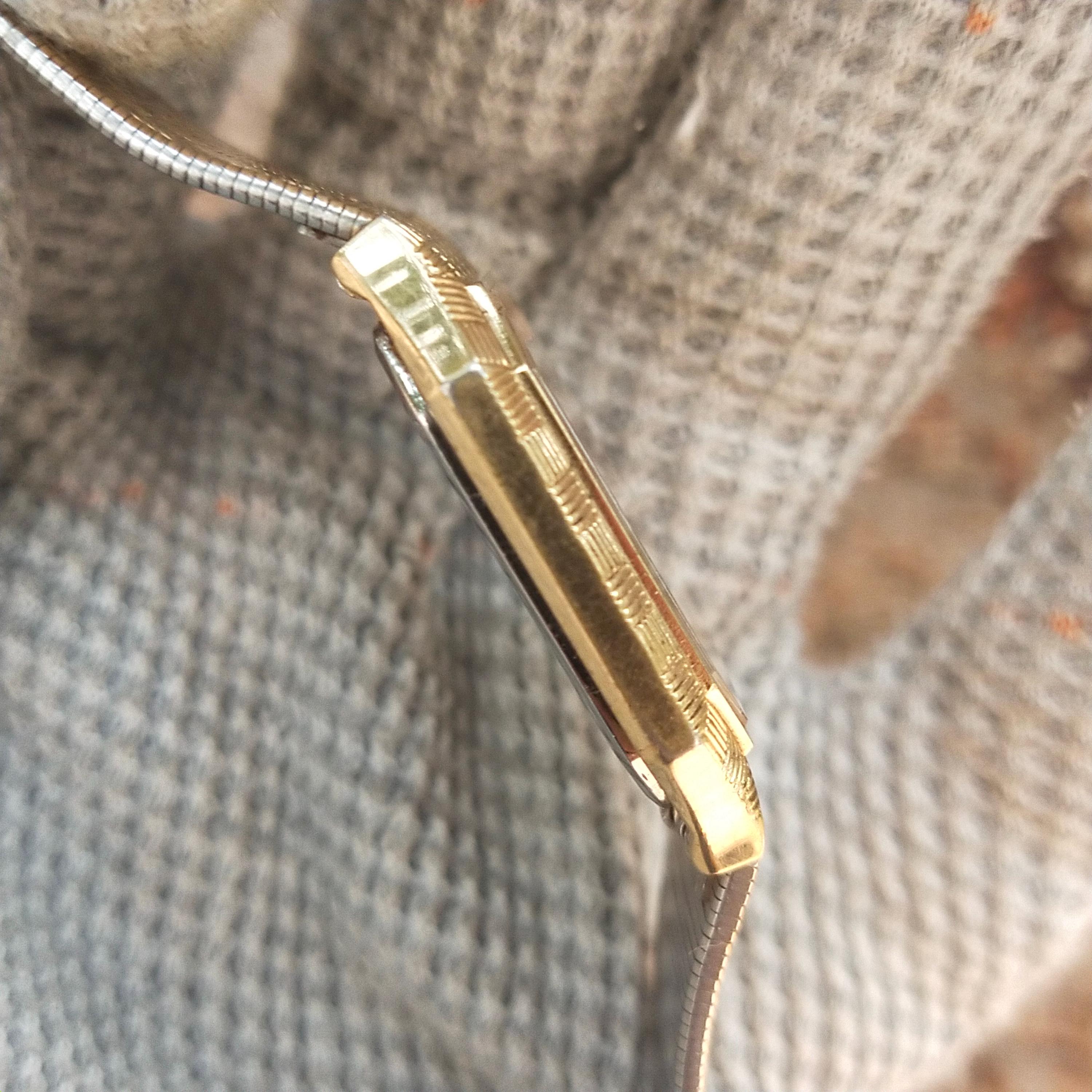 Rare Vintage Ricoh Quartz Gold Tone Watch Japan Made for Men