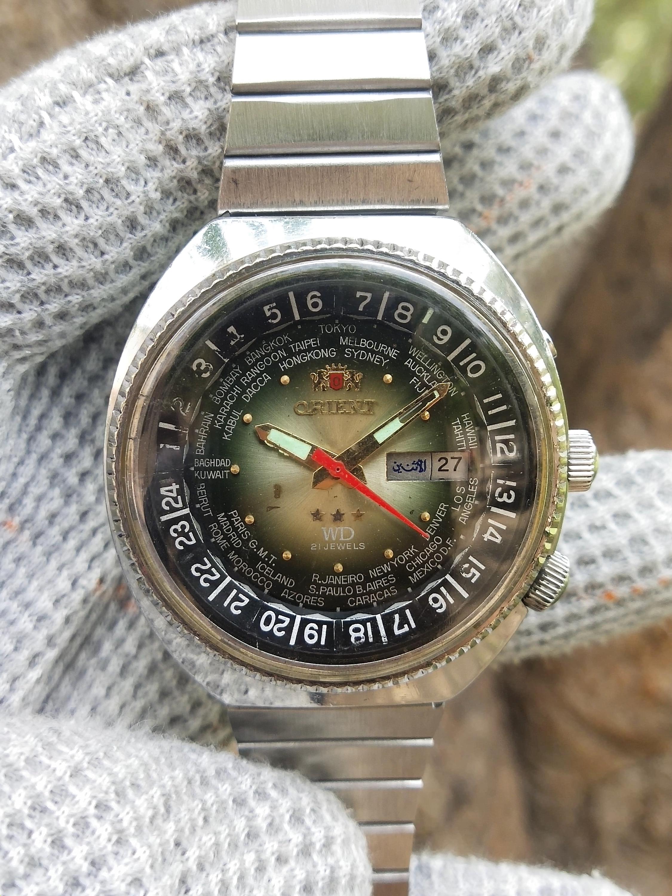 Vintage Orient WD Y469622-7A World Time Diver Automatic Men's
