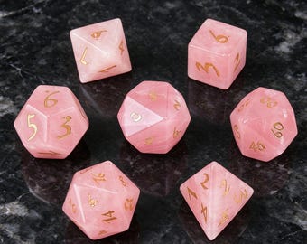 Natuurlijke rozenkwarts | D&D polyhedrale edelsteen dobbelstenen set | RPG-cadeaus