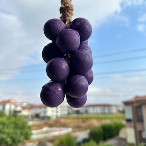 Handmade Grape Cluster Soap Set for Bathroom Decor, Natural Scented Decorative Soap Bunches, Rustic Fruit Theme Soap Ornament