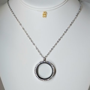 Collier médaillon à breloques flottant en acier inoxydable 30 mm